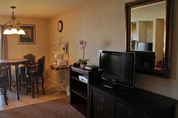 Hotel Rumbling Bald Resort