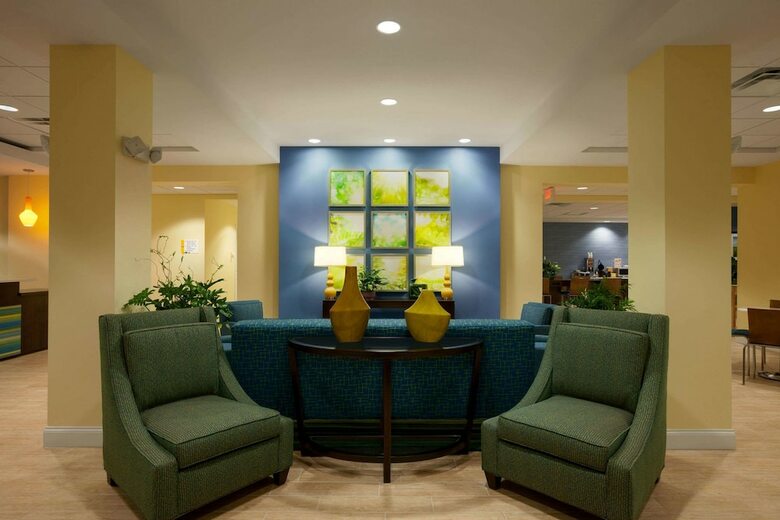 Hotel Days Inn & Suites Altoona