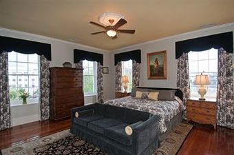Bed & Breakfast Jasmine House Inn