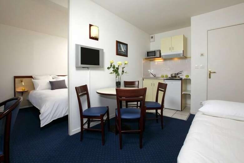 Hotel Appart�city Nantes Chateau