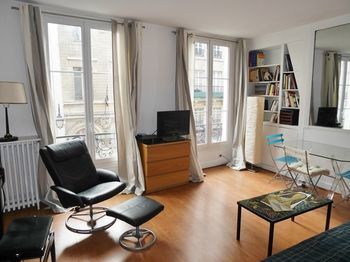 Apartments - Into Paris