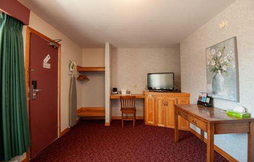 Hotel Dutch Inn