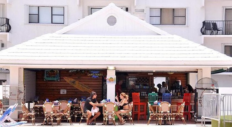 Aparthotel Dw Oceanfront Resort