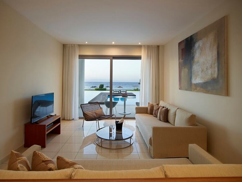 Hotel The Ixian Grand
