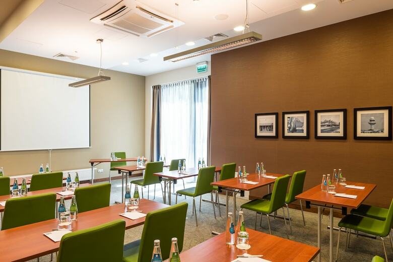 Hotel Hampton By Hilton Gdansk Airport