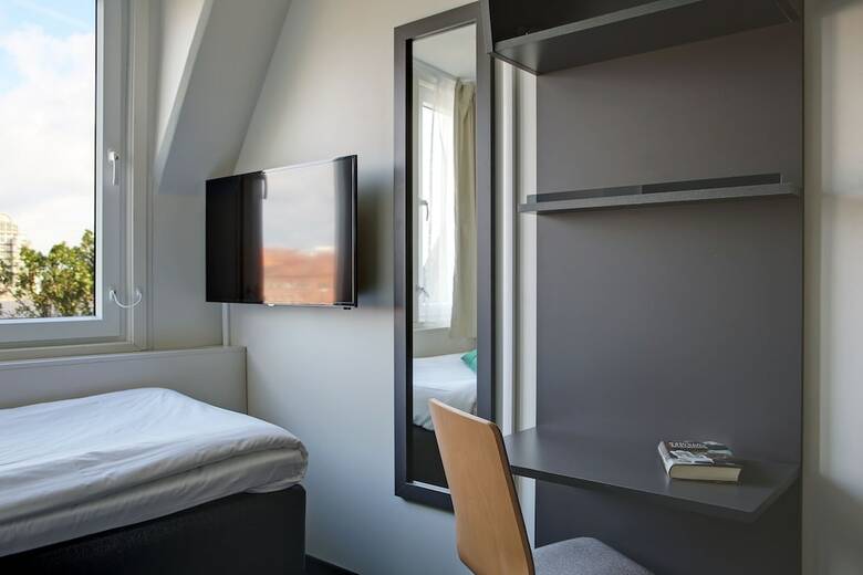 Moment Hotels