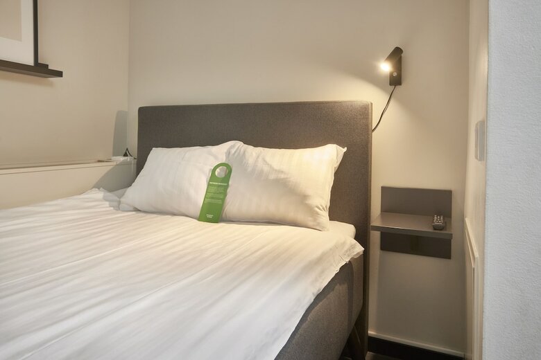 Moment Hotels