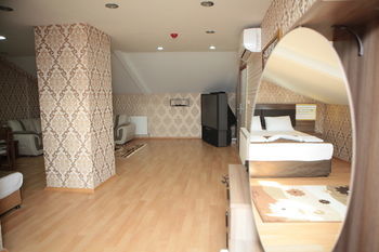 Hotel G�m�s Palas