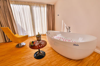 Business Life Hotel