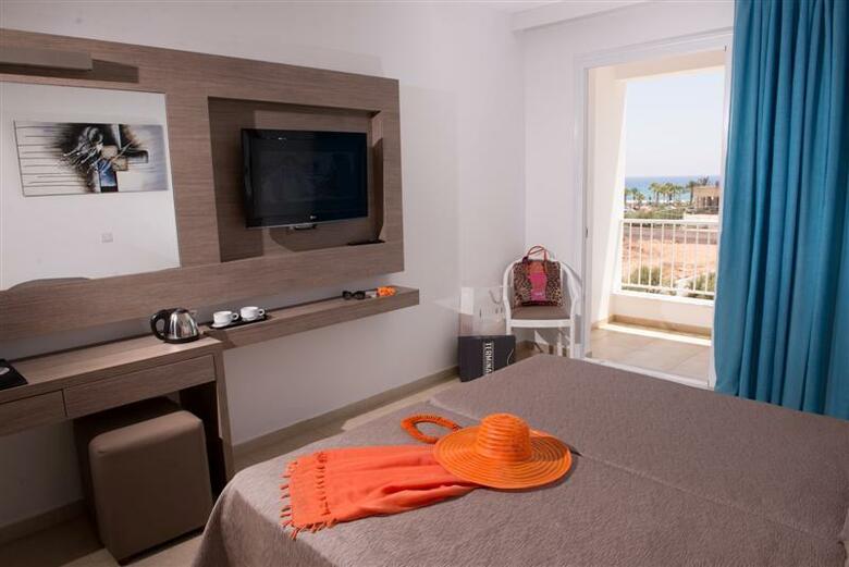 New Famagusta Hotel