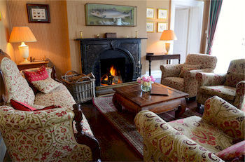 Delphi Lodge Hotel