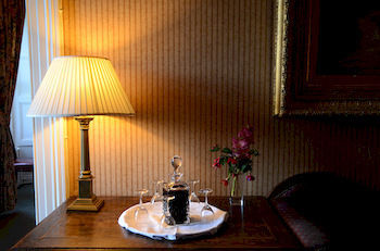 Delphi Lodge Hotel