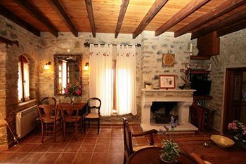 Villa Dorovinis Country Houses