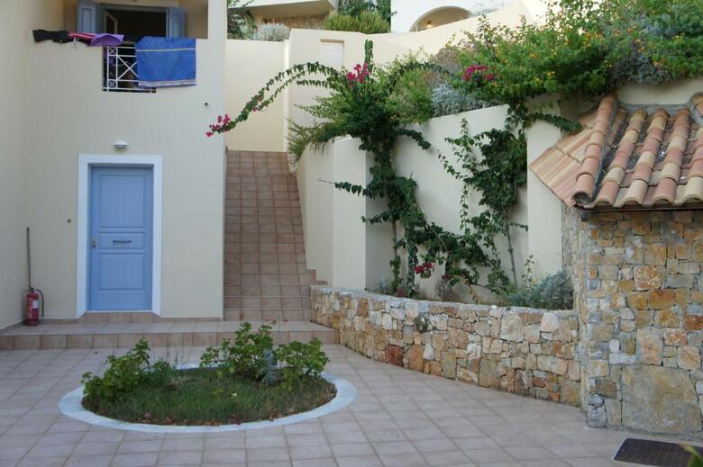 Alonissos Beach Bungalows & Suites Hotel