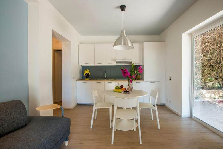 Hostal Athena Resort