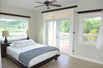 Two Sandals By The Sea Inn - B&B