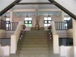 D'ferringhi Hotel & Restaurant