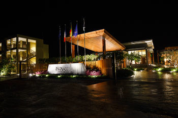 Hotel Novotel Inle Lake Myat Min