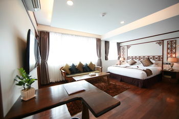 Hotel M
