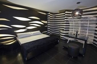 Hotel Victoria Court Balintawak