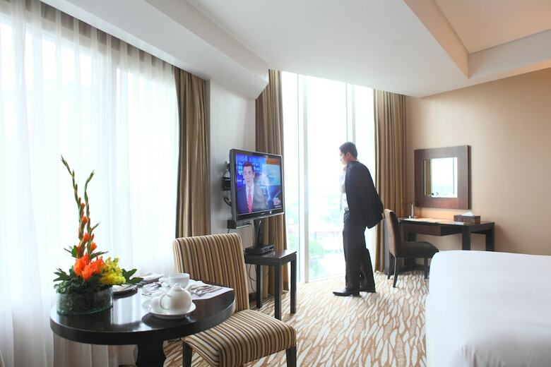 Acacia Hotel Manila