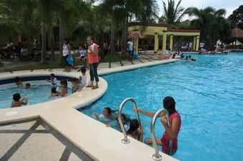 Apartamento Hagnaya Beach Resort And Restaurant
