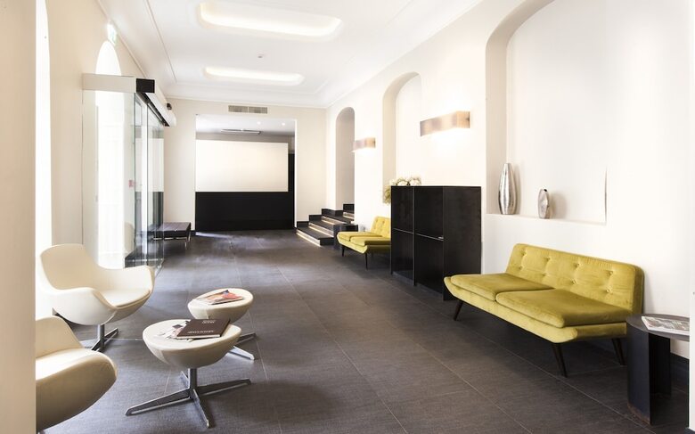 Hotel The Republic
