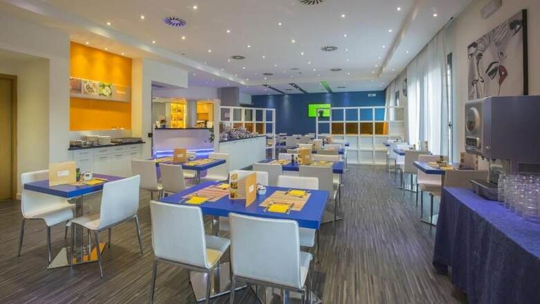 Hotel Express By Holiday Inn Rome East