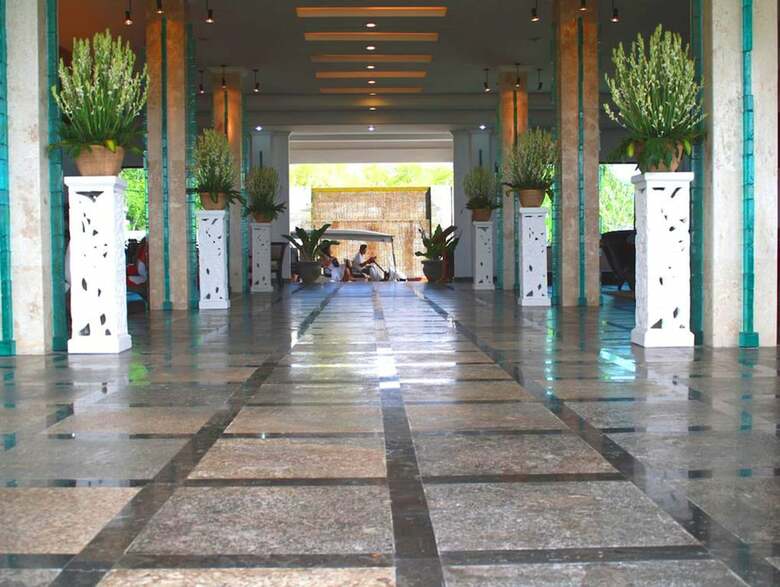 Hotel Dreamland Luxury Villas And S