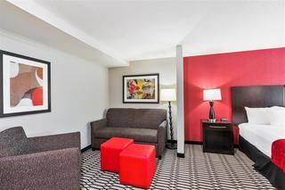 Hotel Sleep Inn & Suites Airport