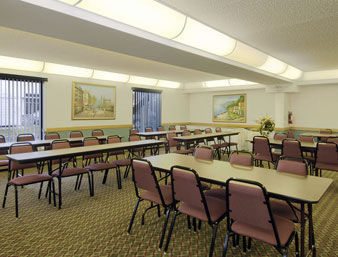 Hotel Howard Johnson Inn And Suites Clearwater Fl