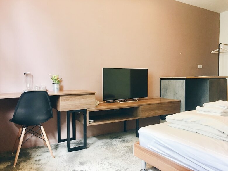 Luckyone Hostel