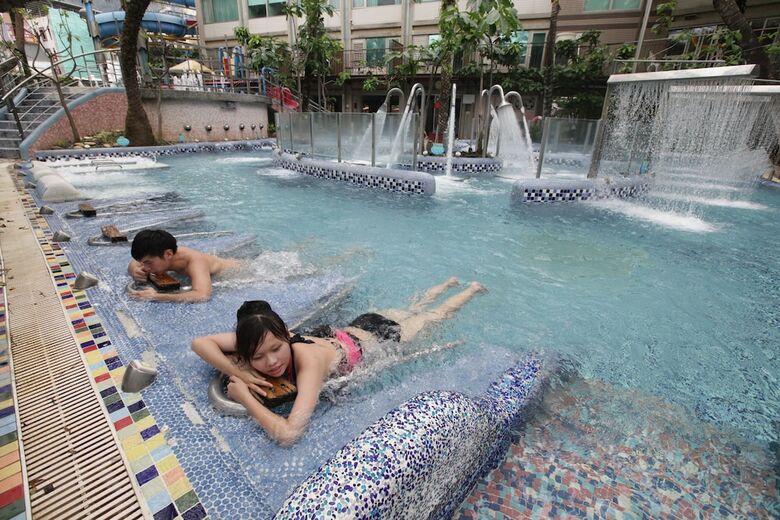 Resort One Hotel