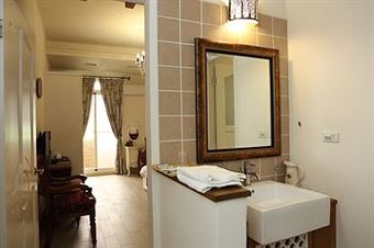 Hotel Arteyes Themed Suites Arena Hall