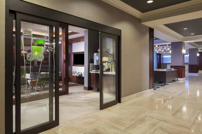 Hotel Dallas Marriott Suites Market Center