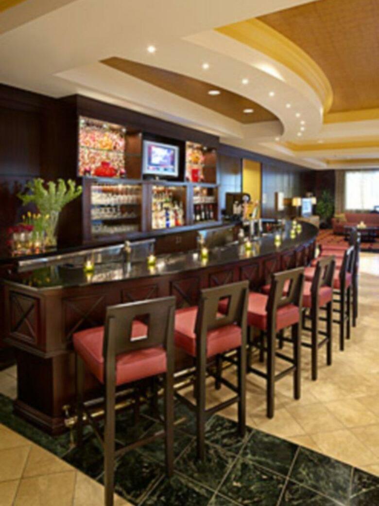 Hotel Dallas Marriott Suites Market Center