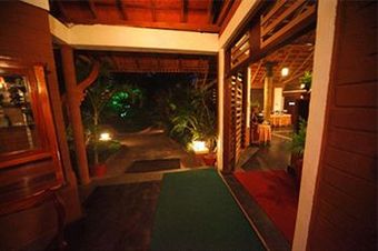 Hotel Hoysala Village Resort