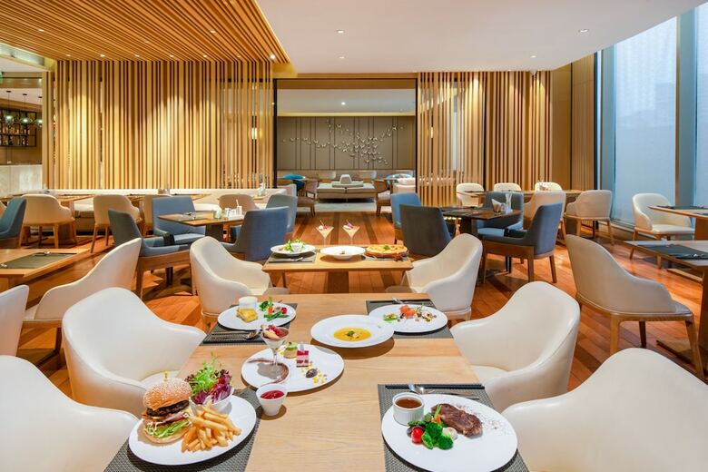Hotel Holiday Inn Zhongshan Downtown