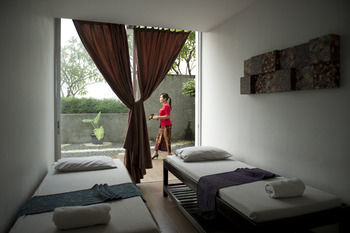 Hotel Grand Zuri Jababeka - Cikarang