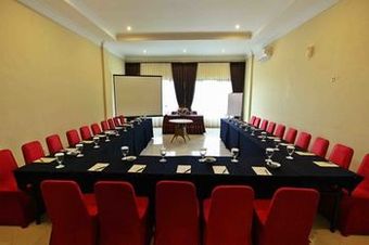 Apartamento Grand Ussu Hotel & Convention