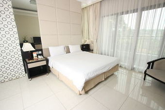 Apartamento Grand Ussu Hotel & Convention