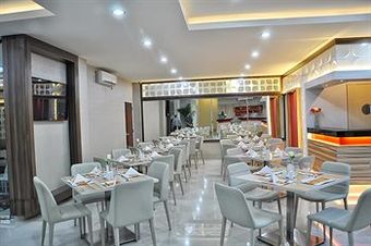 Hotel Sofyaninn Rangkayo Basa