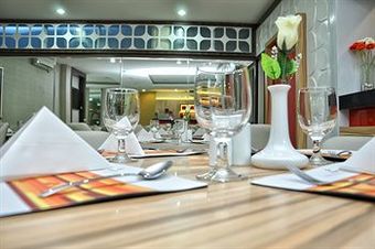 Hotel Sofyaninn Rangkayo Basa