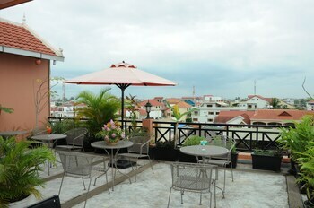 Hotel Jk Resident