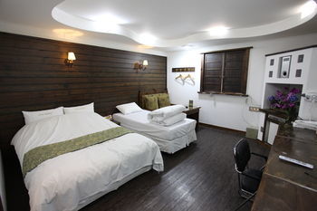 Business Hotel