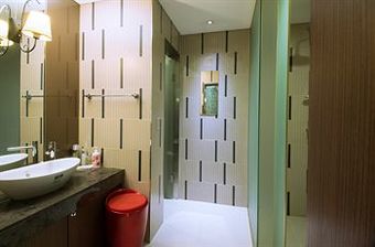 Hotel S