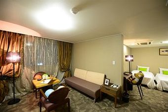W Tourist Hotel