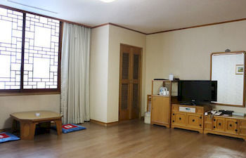Onyang Hot Spring Hotel