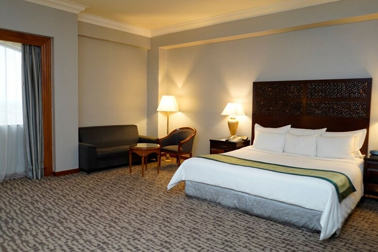 Hotel Renaissance