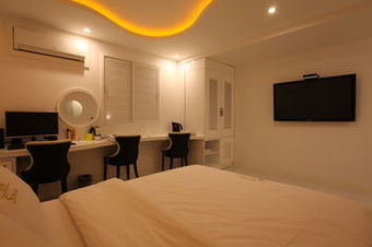 S-petite Hotel